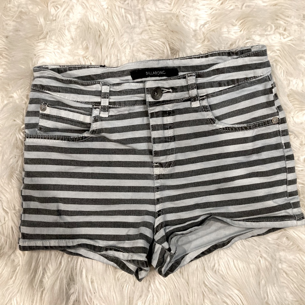 Billabong Striped Shorts Size 26